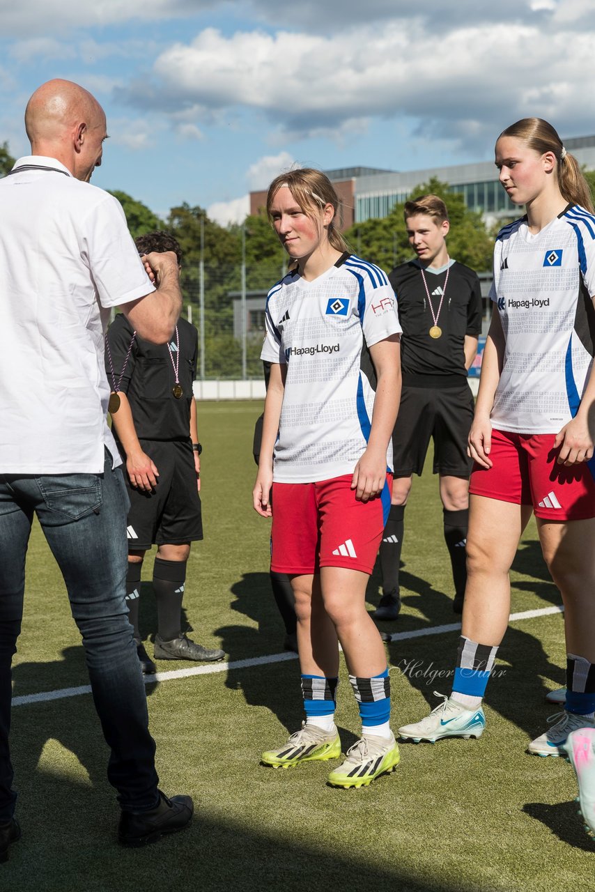 Bild 131 - wBJ Lotto Pokal Finale  Eimsbuetteler TV - Hamburger SV : Ergebnis: 0:3
